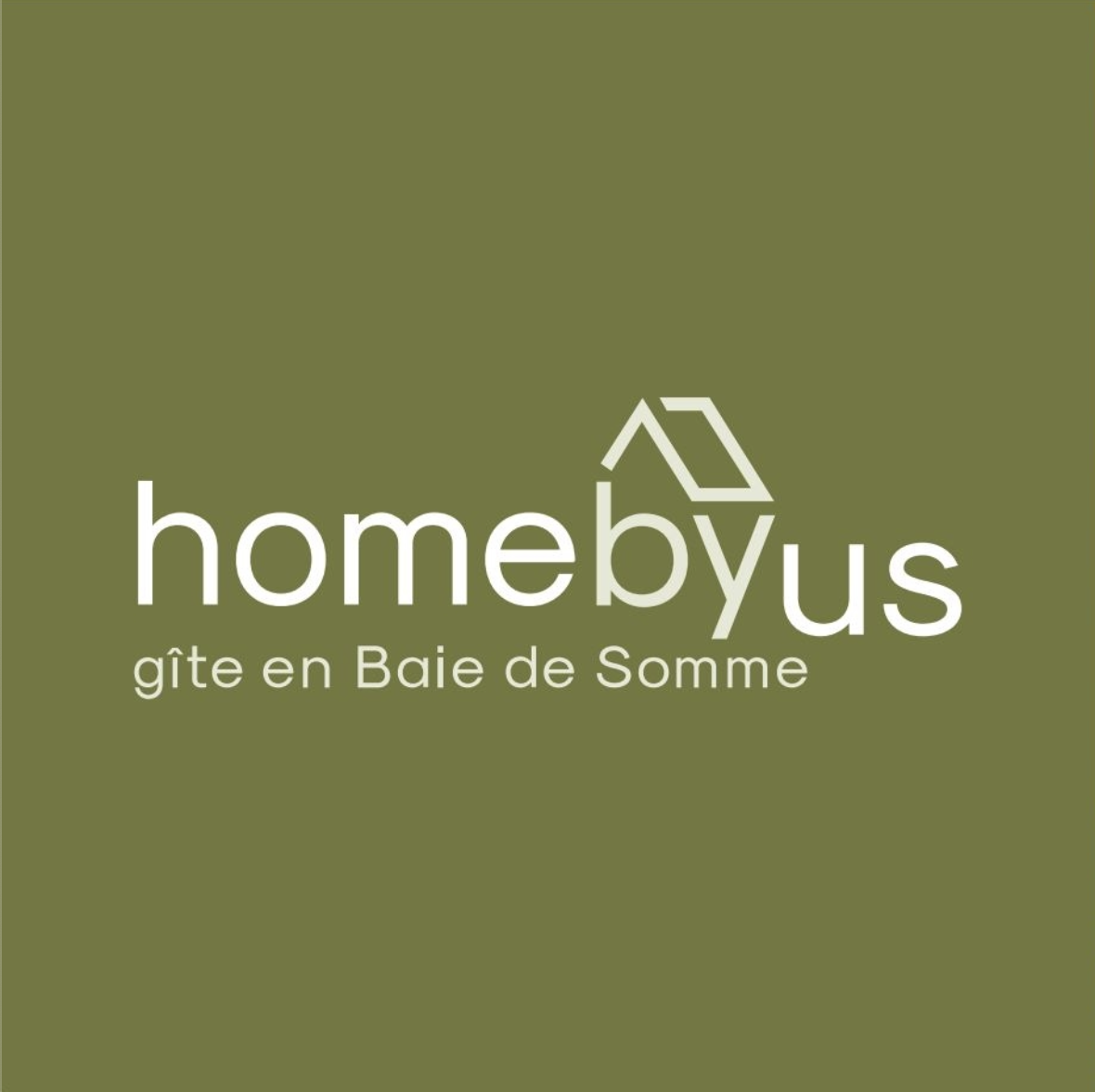 Aux Plats Q Traiteur Logo Home By Us gîte en Baie de Somme